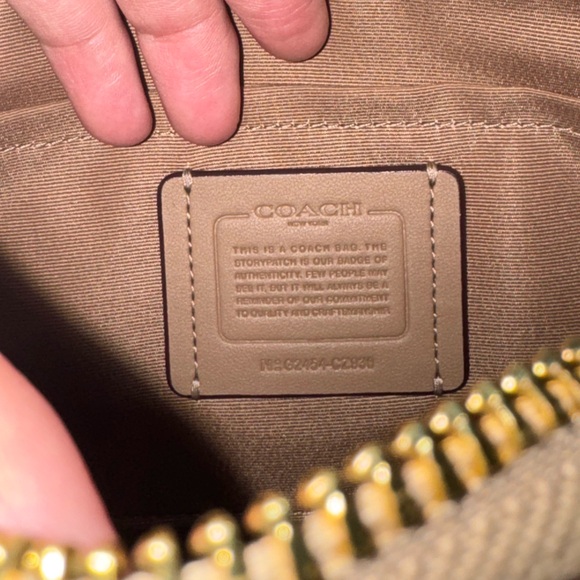 Coach Kiss Print Teri Shoulder Bag - Regular Size (NOT mini) - Picture 6 of 8